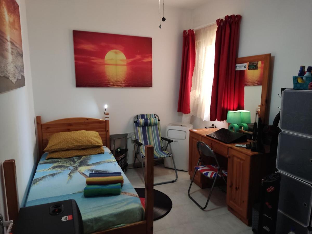 Modern Confortable Room For 1 Person Only In A Shared Flat Close To Beach Mellieha Ngoại thất bức ảnh